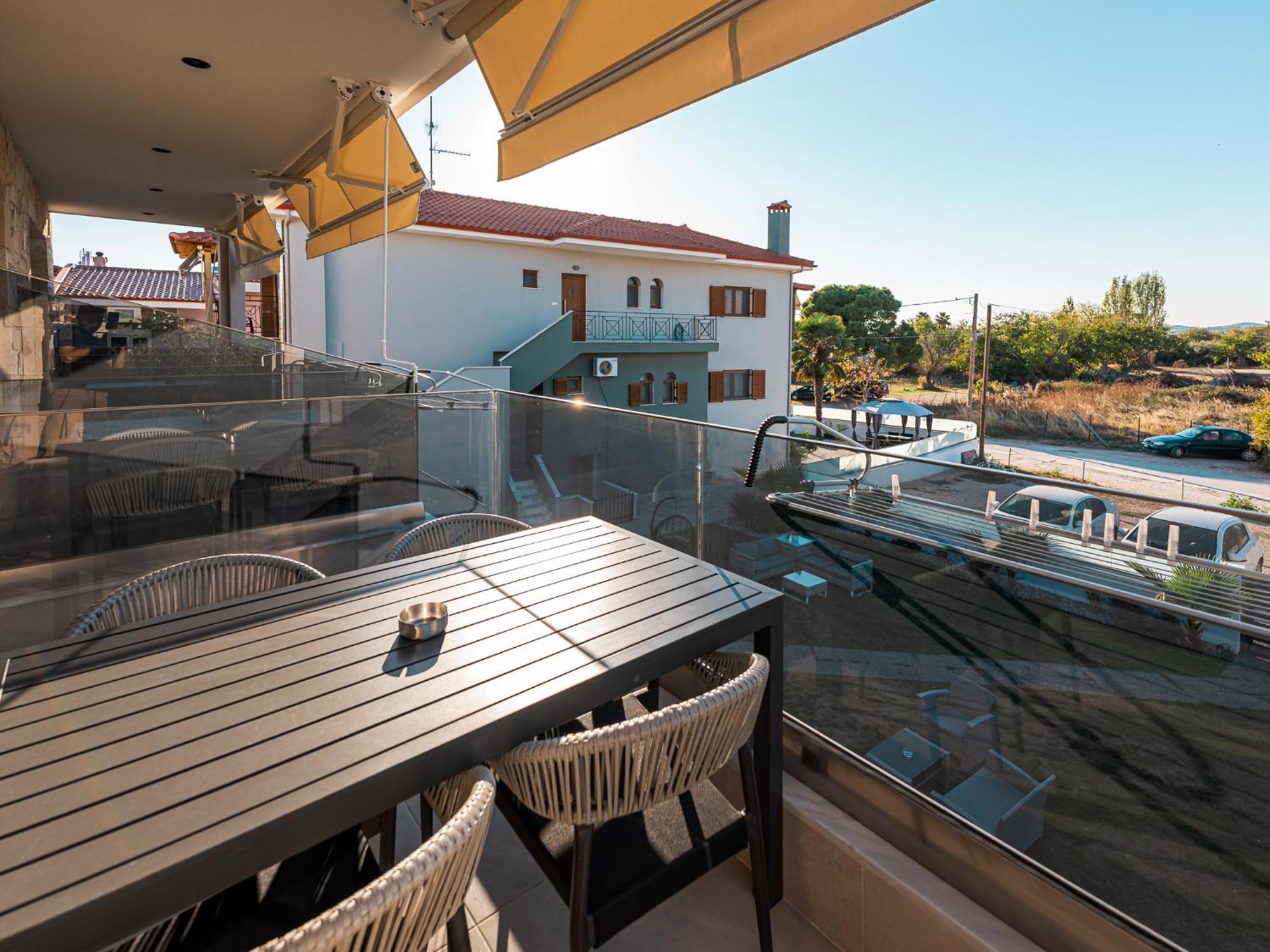 Antony'S Luxury Apartments Nikiti  Exterior photo
