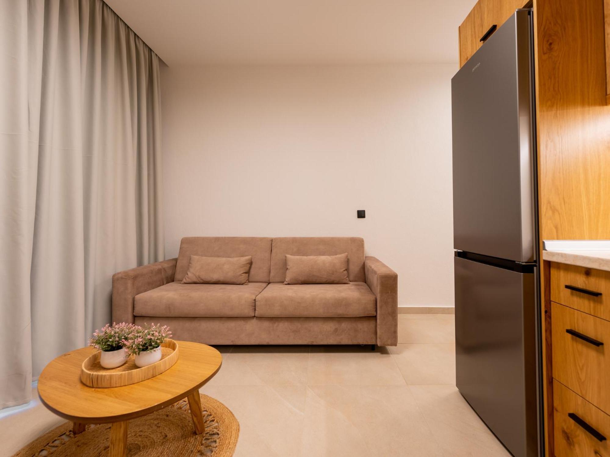 Antony'S Luxury Apartments Nikiti  Exterior photo